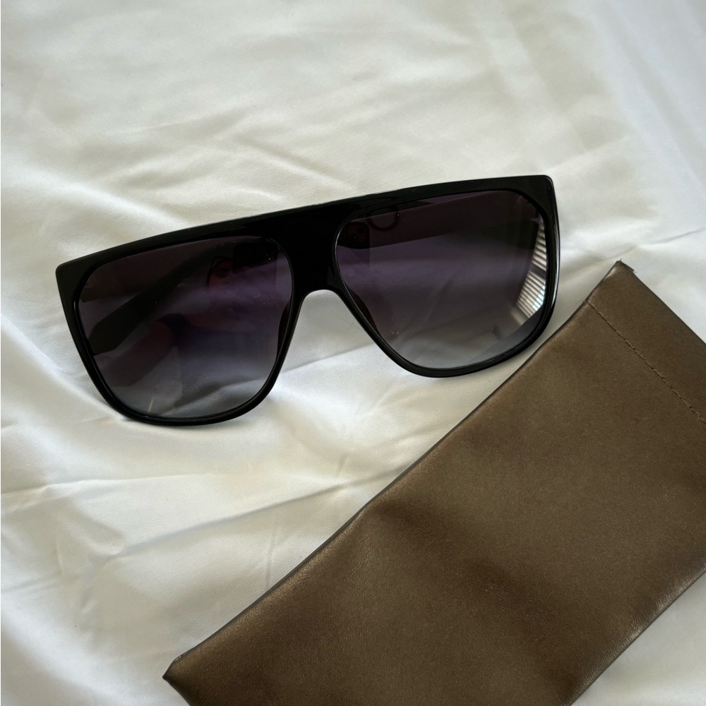Quay Australia ‘No Curfew’ Black Oversized Unisex Sunglasses